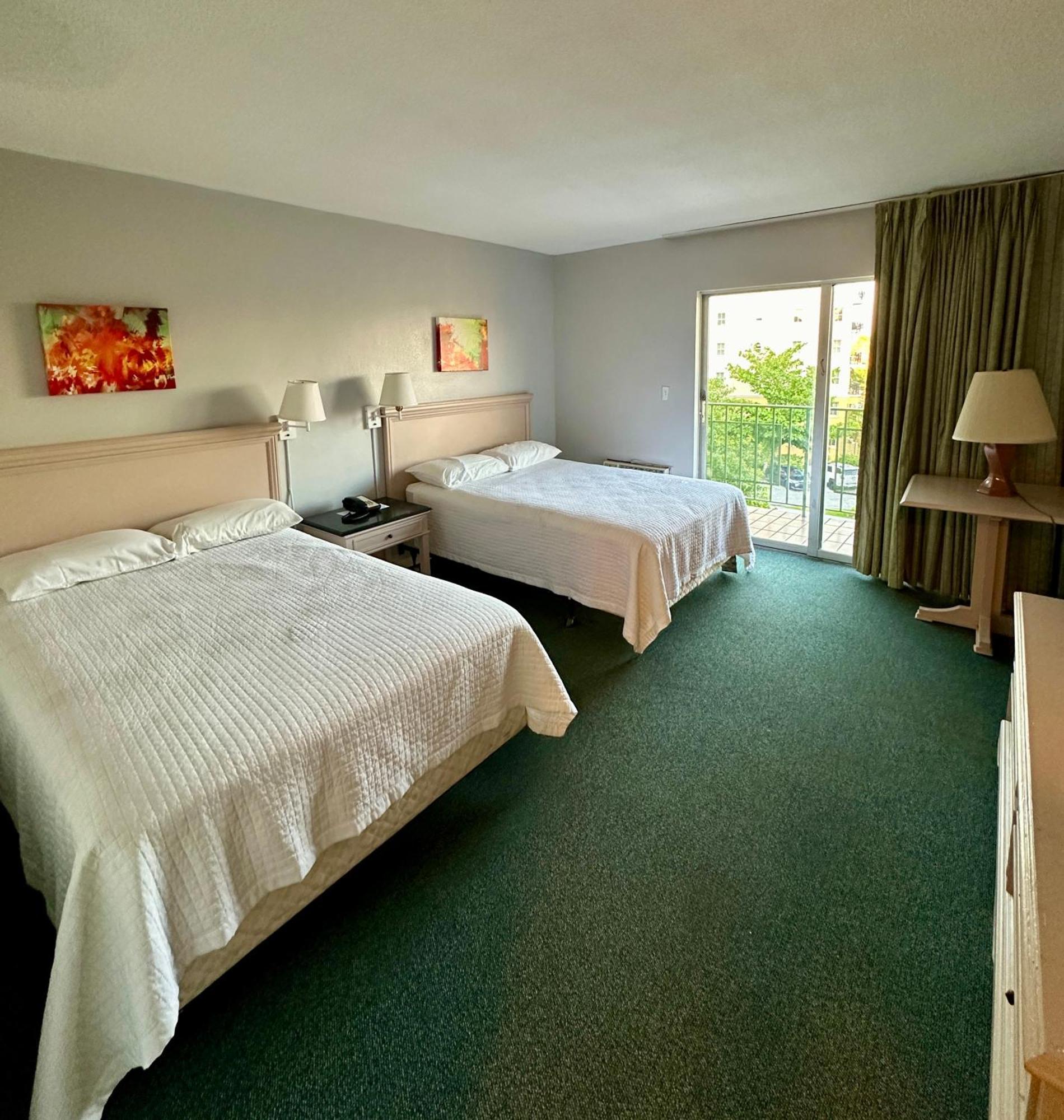 Hotel Chateaubleau Coral Gables Exterior photo