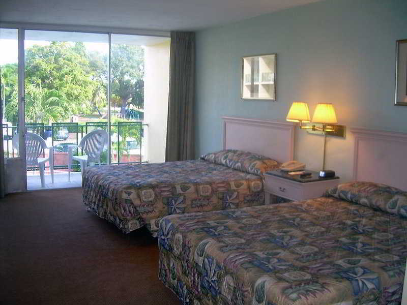 Hotel Chateaubleau Coral Gables Exterior photo