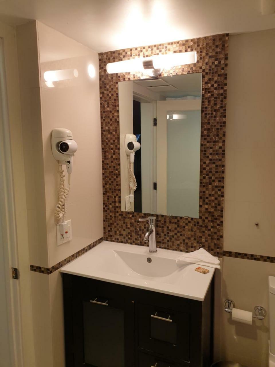Hotel Chateaubleau Coral Gables Exterior photo