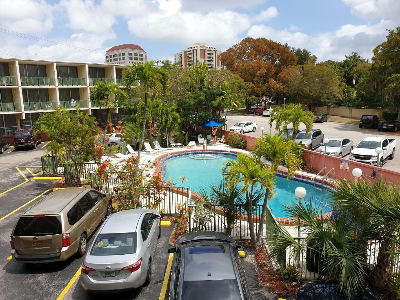 Hotel Chateaubleau Coral Gables Exterior photo